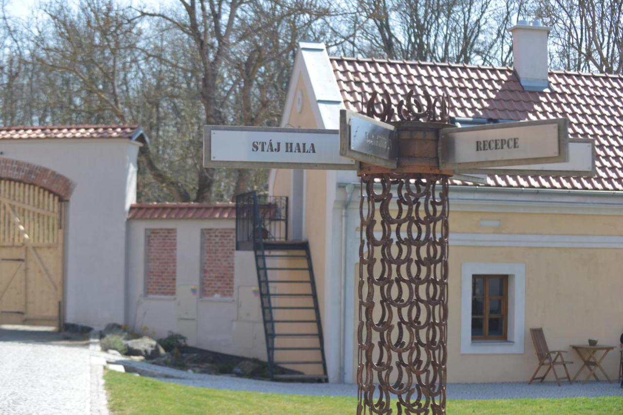 STATEK KRKAVCI HORA NIZBOR (Czech Republic) - from US$ 85 | BOOKED